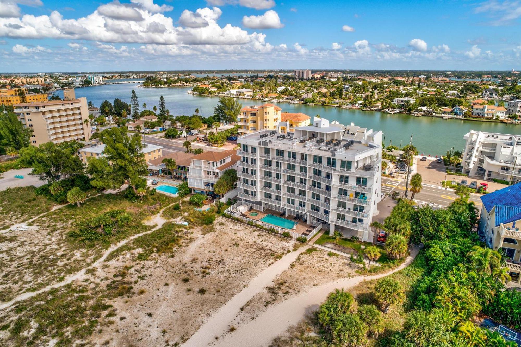 Oceana 202 West Villa St. Pete Beach Exterior photo