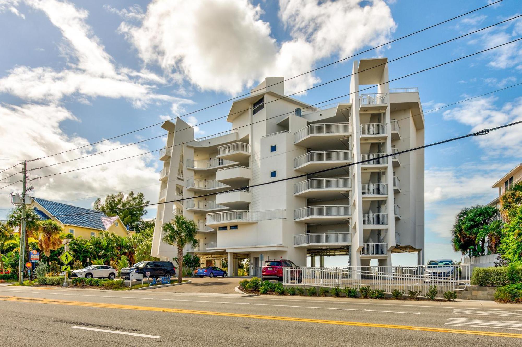 Oceana 202 West Villa St. Pete Beach Exterior photo