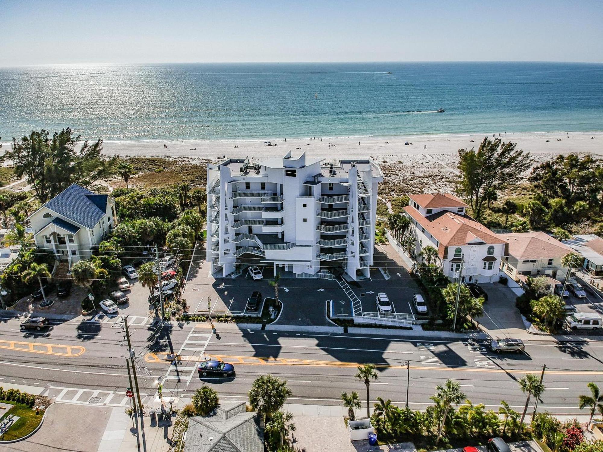 Oceana 202 West Villa St. Pete Beach Exterior photo